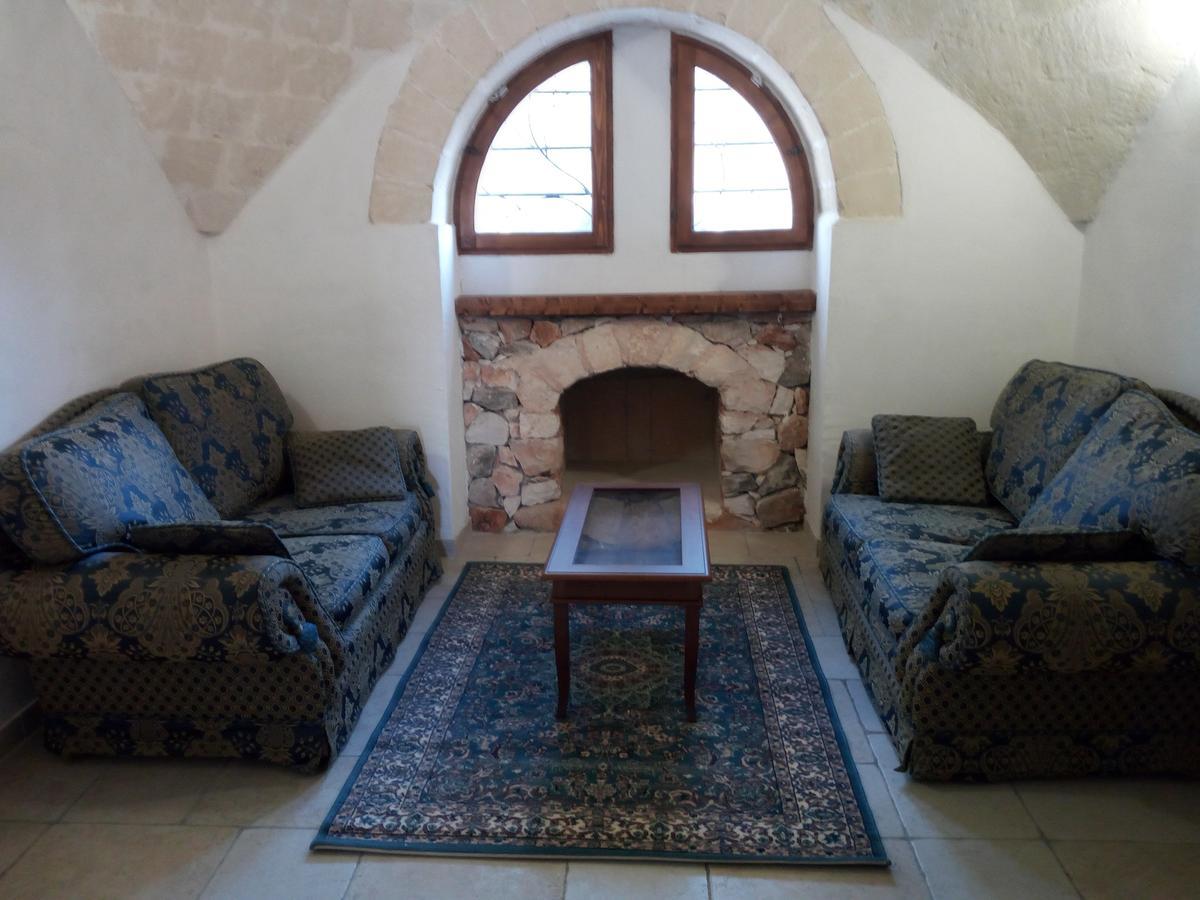 Вилла Trulli Monte Madre Сан-Вито-деи- Норманни Экстерьер фото